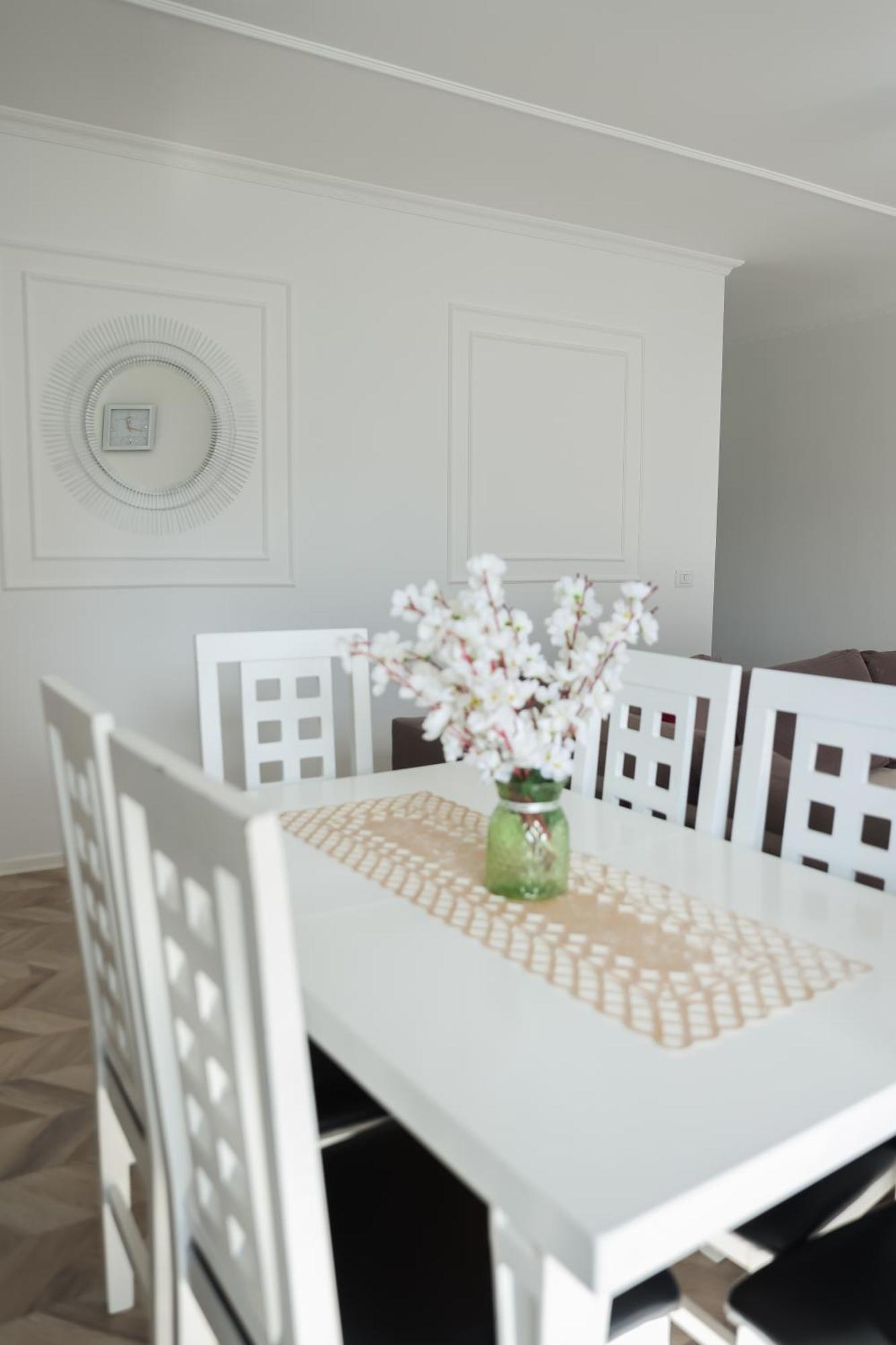 Family Apartment Tirana Esterno foto