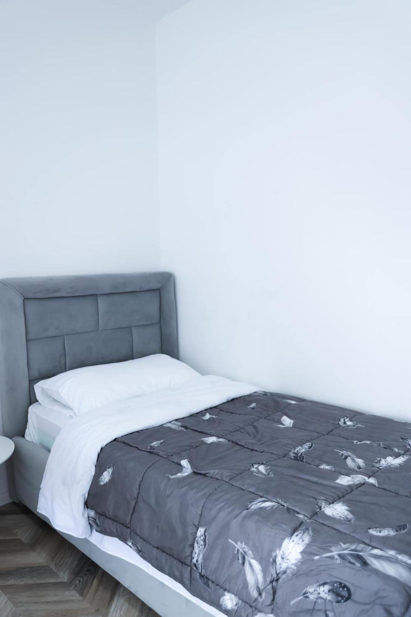 Family Apartment Tirana Esterno foto