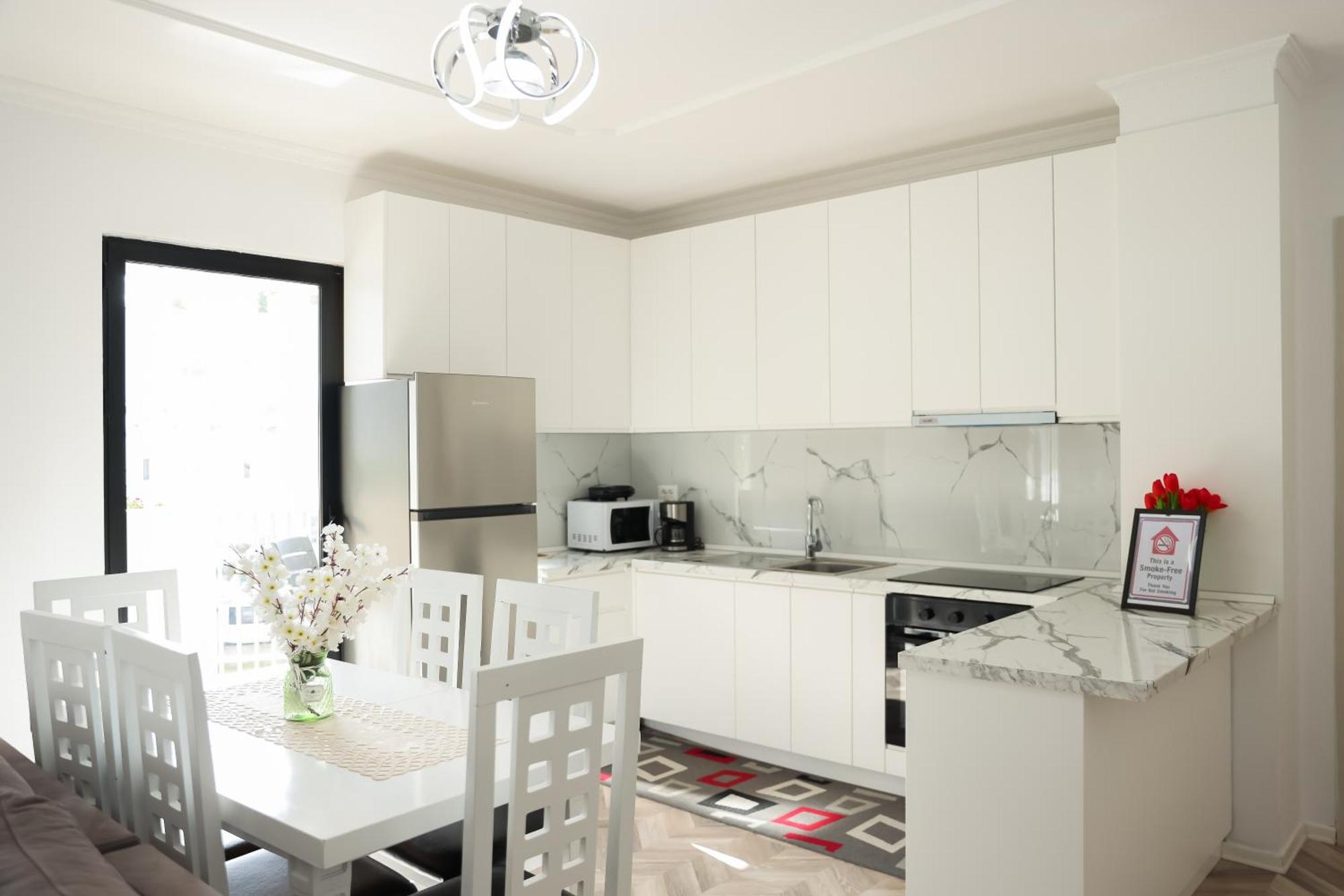 Family Apartment Tirana Esterno foto